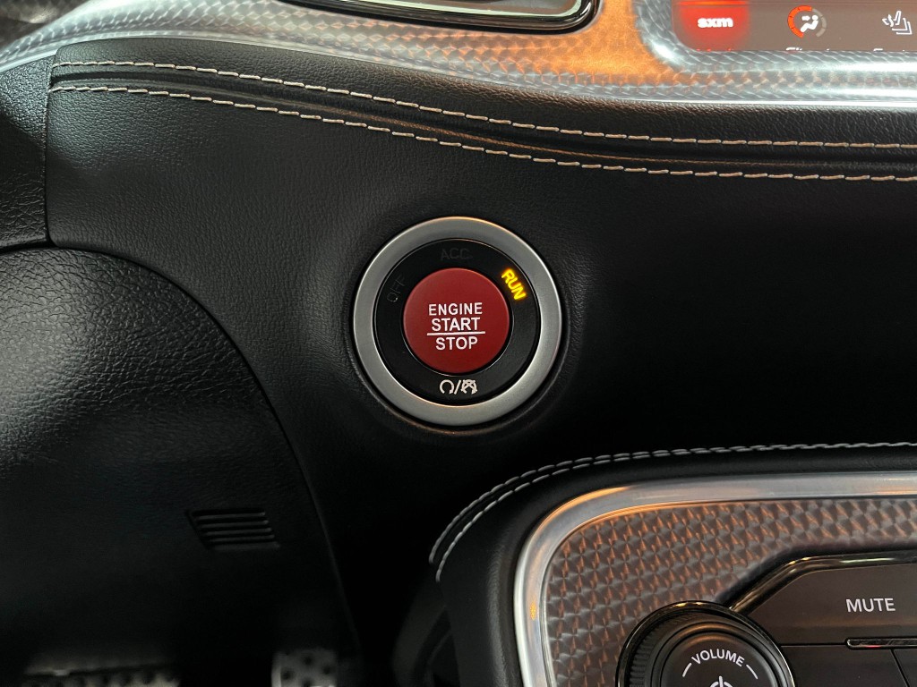 2022 Dodge Challenger Image 19