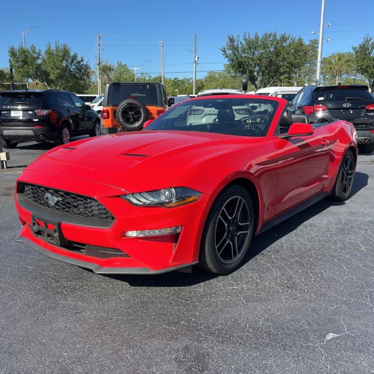 2021 Ford Mustang Image 2