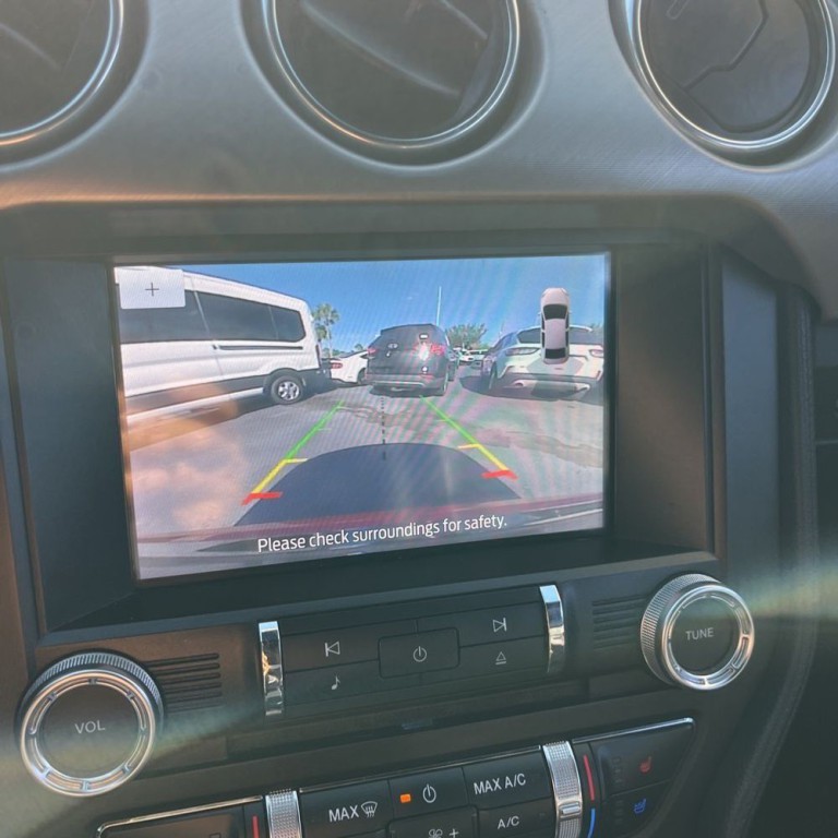 2021 Ford Mustang Image 9