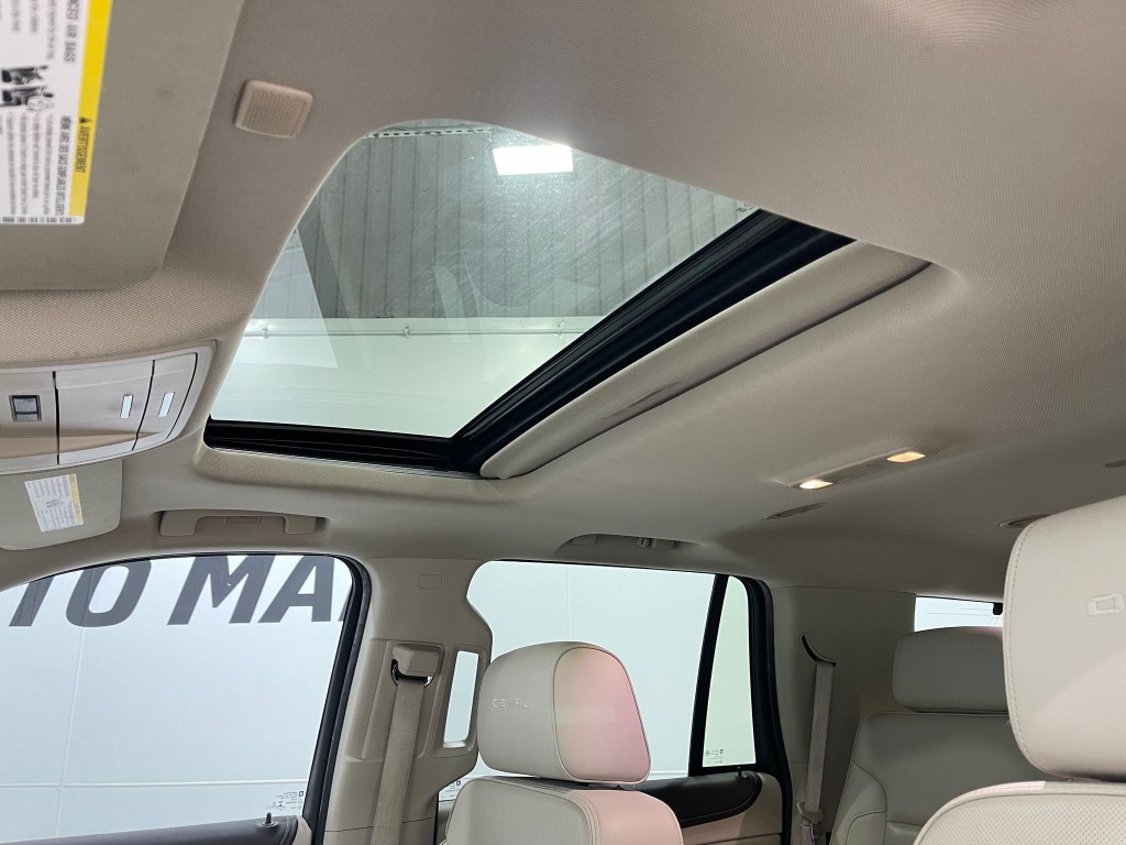 2020 GMC Yukon Image 11