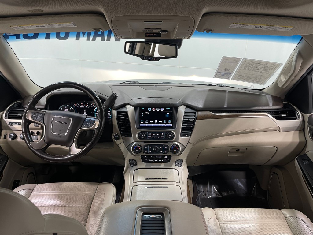 2020 GMC Yukon Image 17