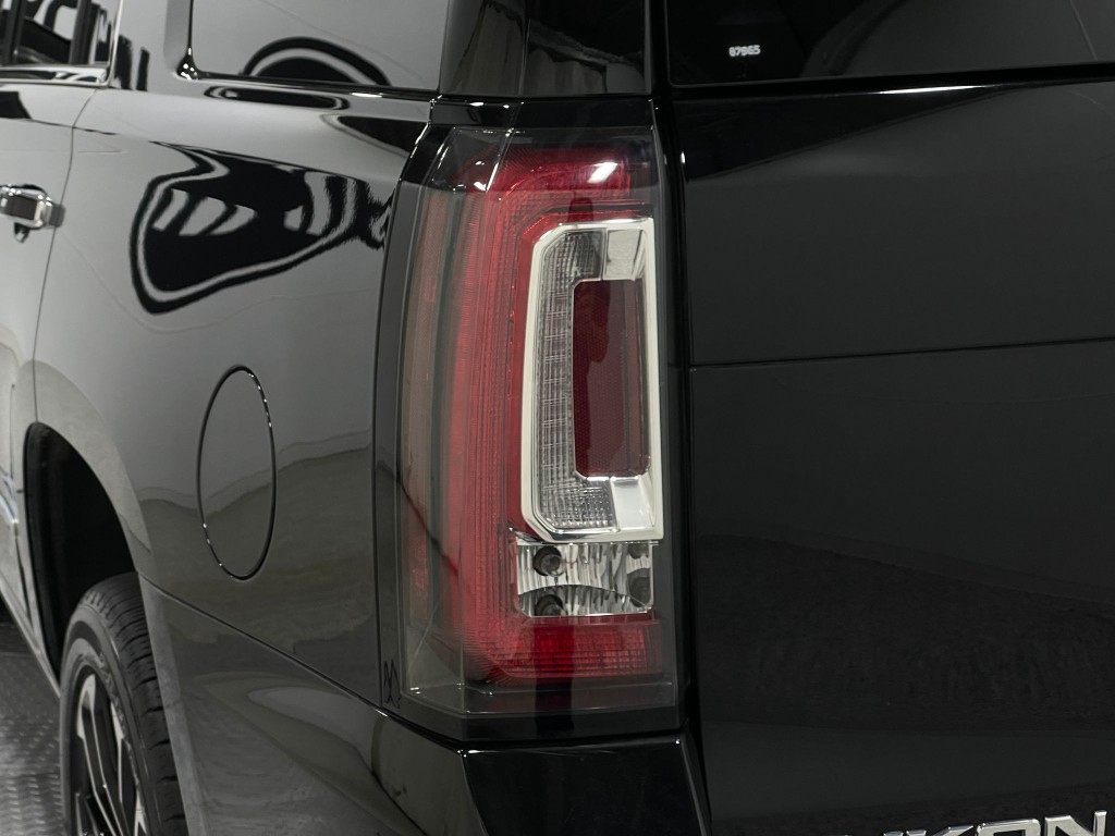 2020 GMC Yukon Image 33