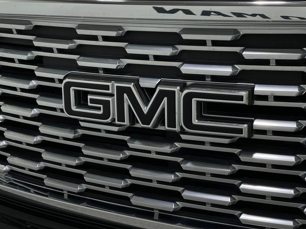 2020 GMC Yukon Image 37