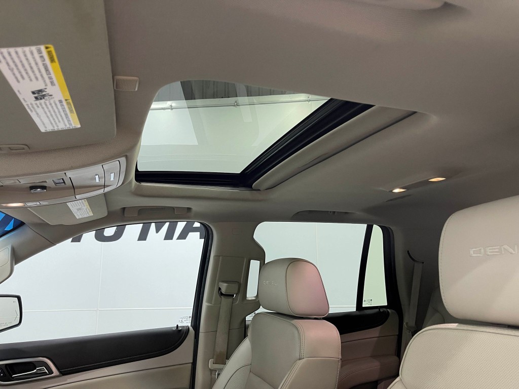 2020 GMC Yukon Image 12