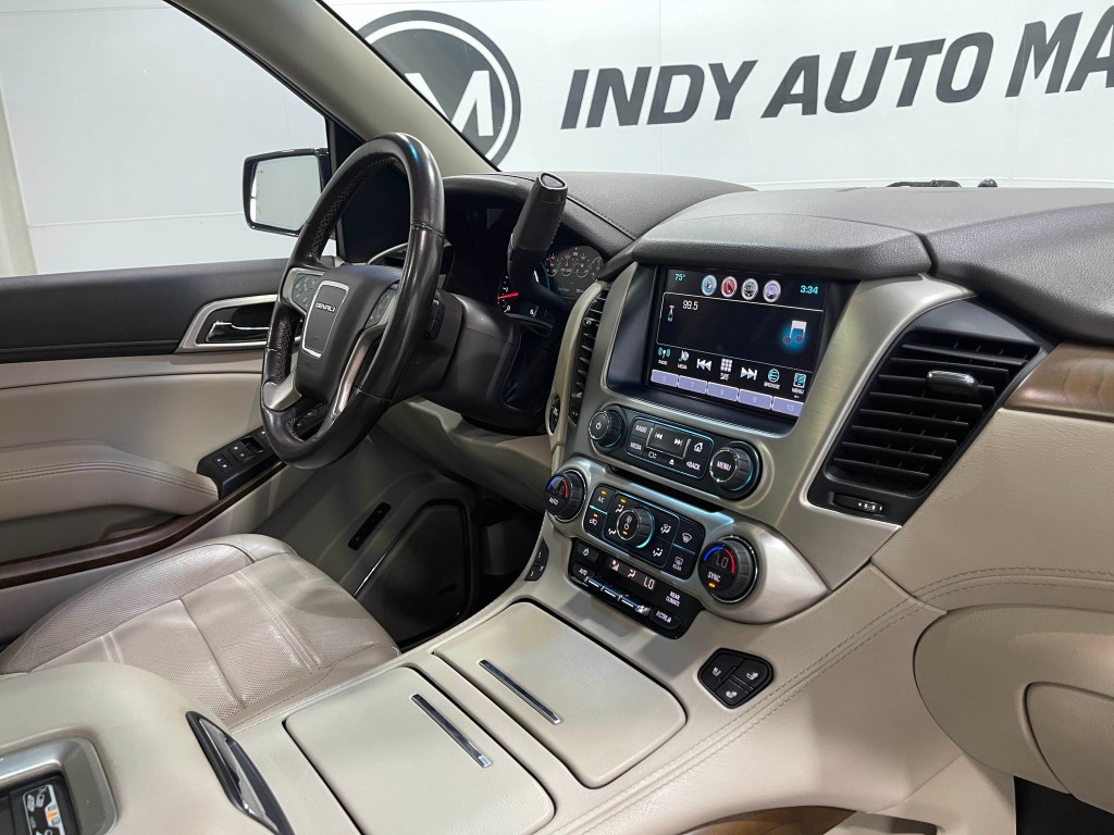 2020 GMC Yukon Image 20