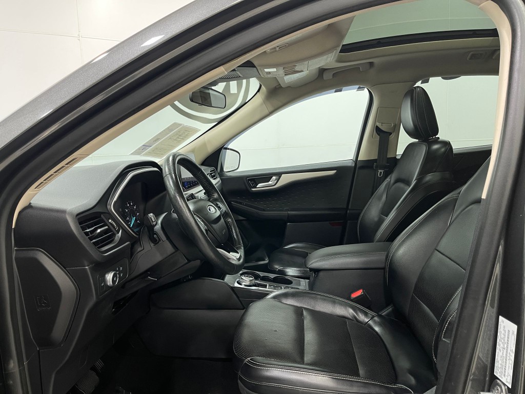 2020 Ford Escape Image 12
