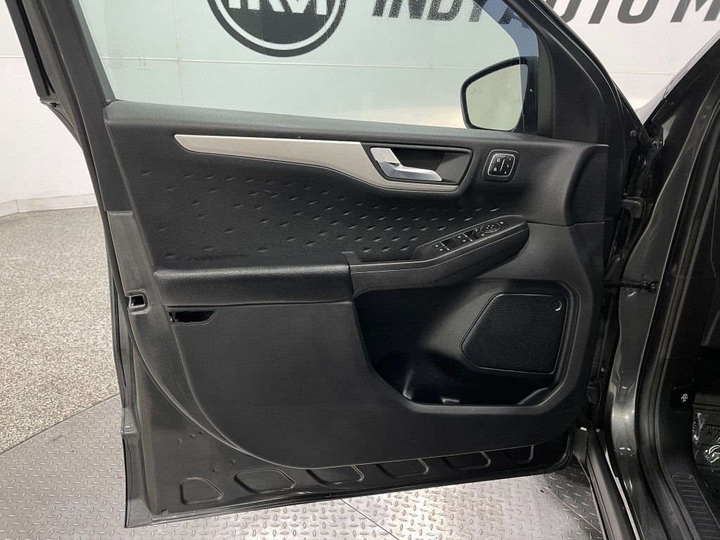 2020 Ford Escape Image 14