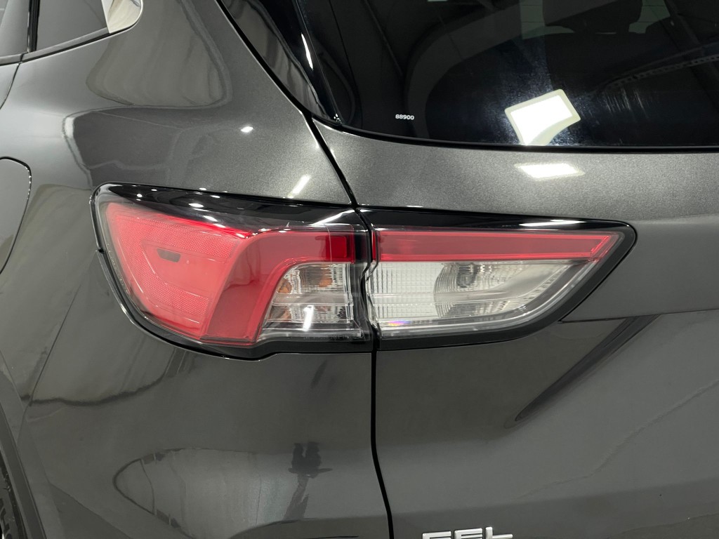 2020 Ford Escape Image 33