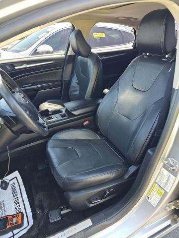 2020 Ford Fusion Image 5