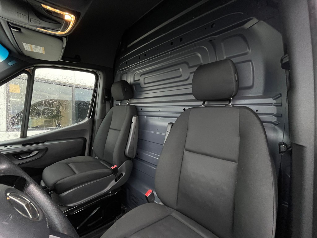 2020 Mercedes-Benz Sprinter Image 10