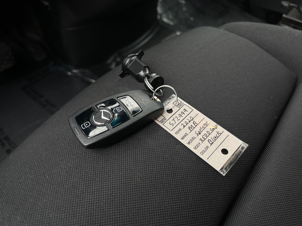 2020 Mercedes-Benz Sprinter Image 32