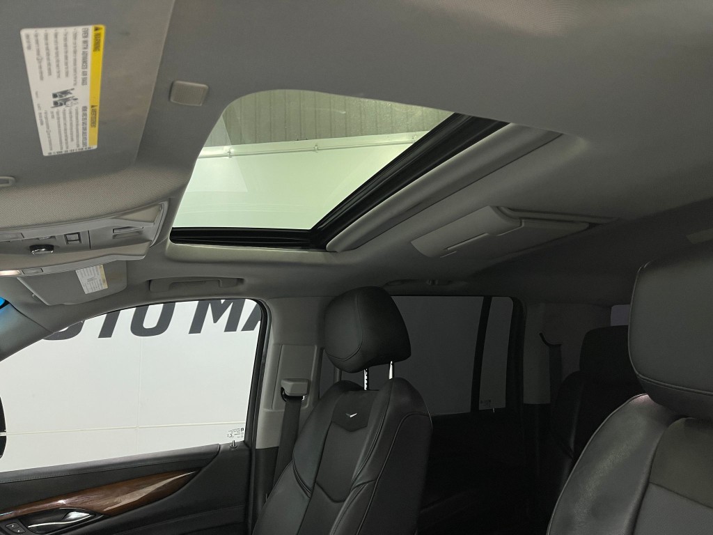 2019 Cadillac Escalade Image 13