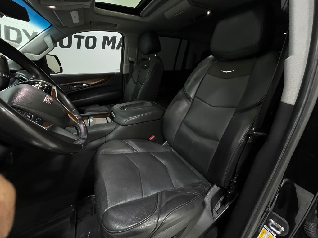 2019 Cadillac Escalade Image 15