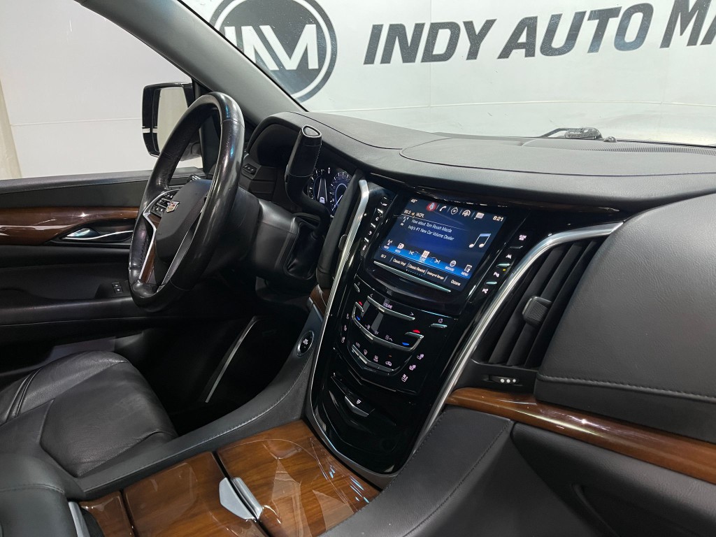 2019 Cadillac Escalade Image 21