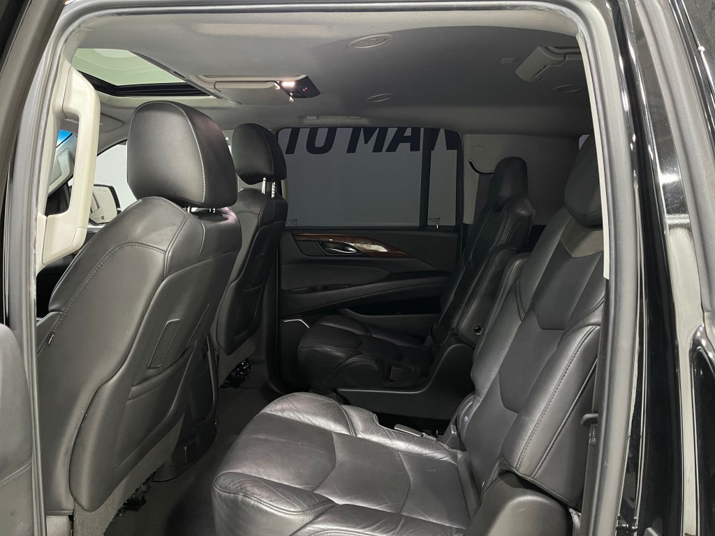 2019 Cadillac Escalade Image 30
