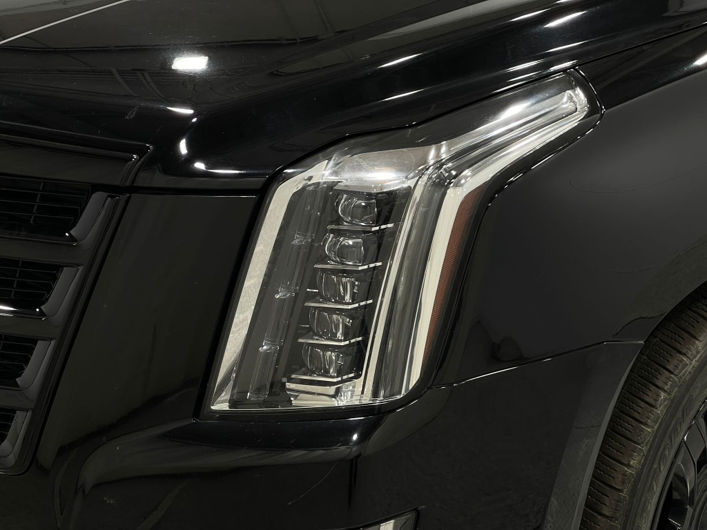 2019 Cadillac Escalade Image 35