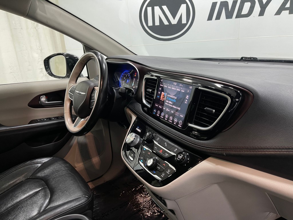 2019 Chrysler Pacifica Image 19
