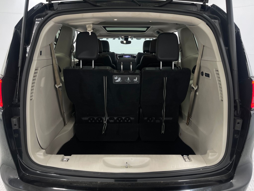 2019 Chrysler Pacifica Image 25