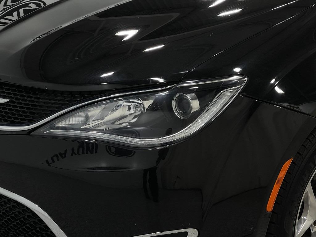 2019 Chrysler Pacifica Image 32