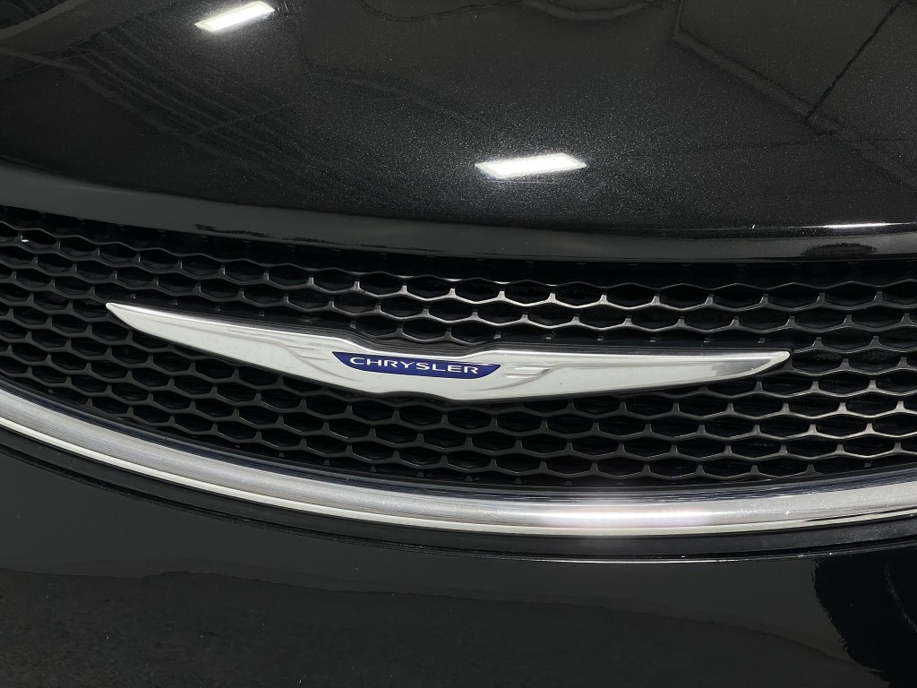 2019 Chrysler Pacifica Image 37