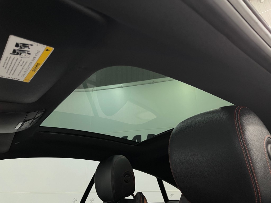 2019 Mercedes-Benz E-Class Image 12