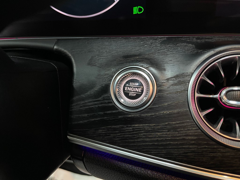 2019 Mercedes-Benz E-Class Image 21