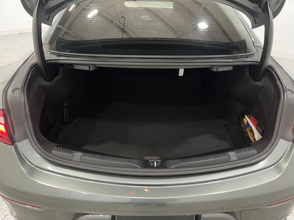 2019 Mercedes-Benz E-Class Image 29