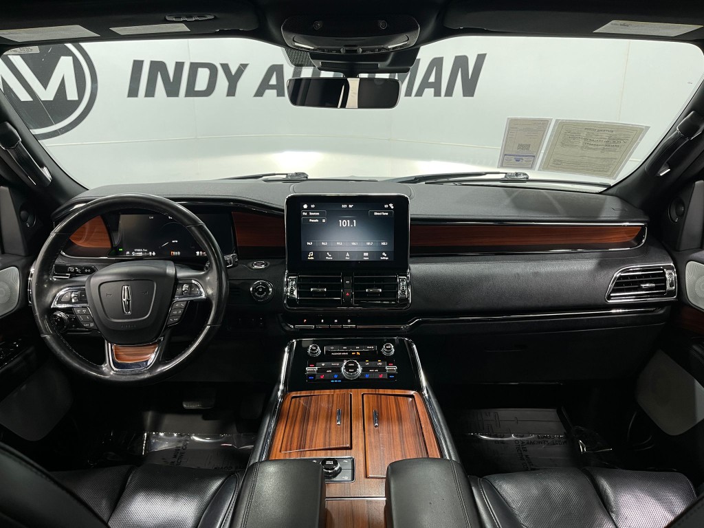 2019 Lincoln Navigator Image 18