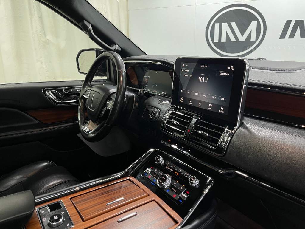 2019 Lincoln Navigator Image 19
