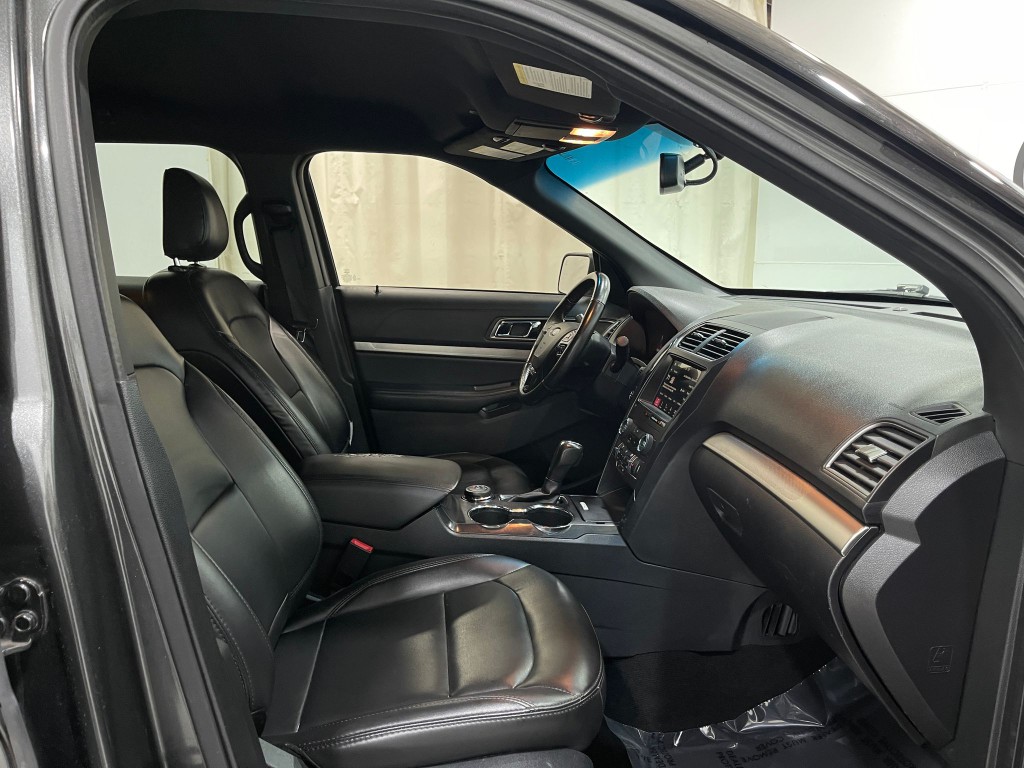 2019 Ford Explorer Image 33