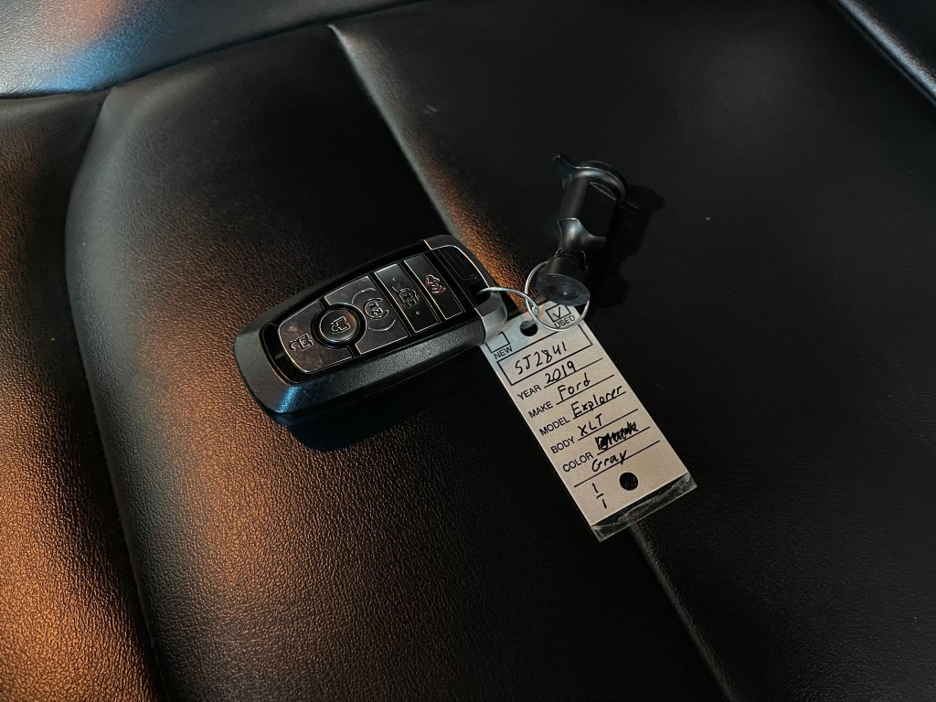 2019 Ford Explorer Image 37