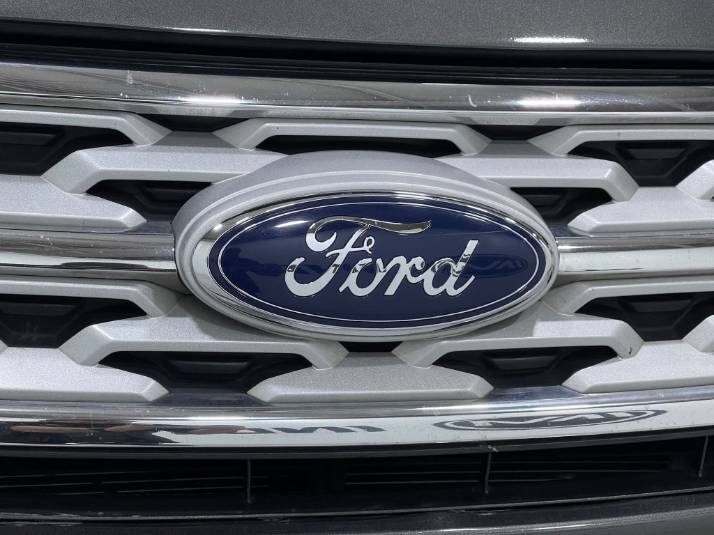2019 Ford Explorer Image 38