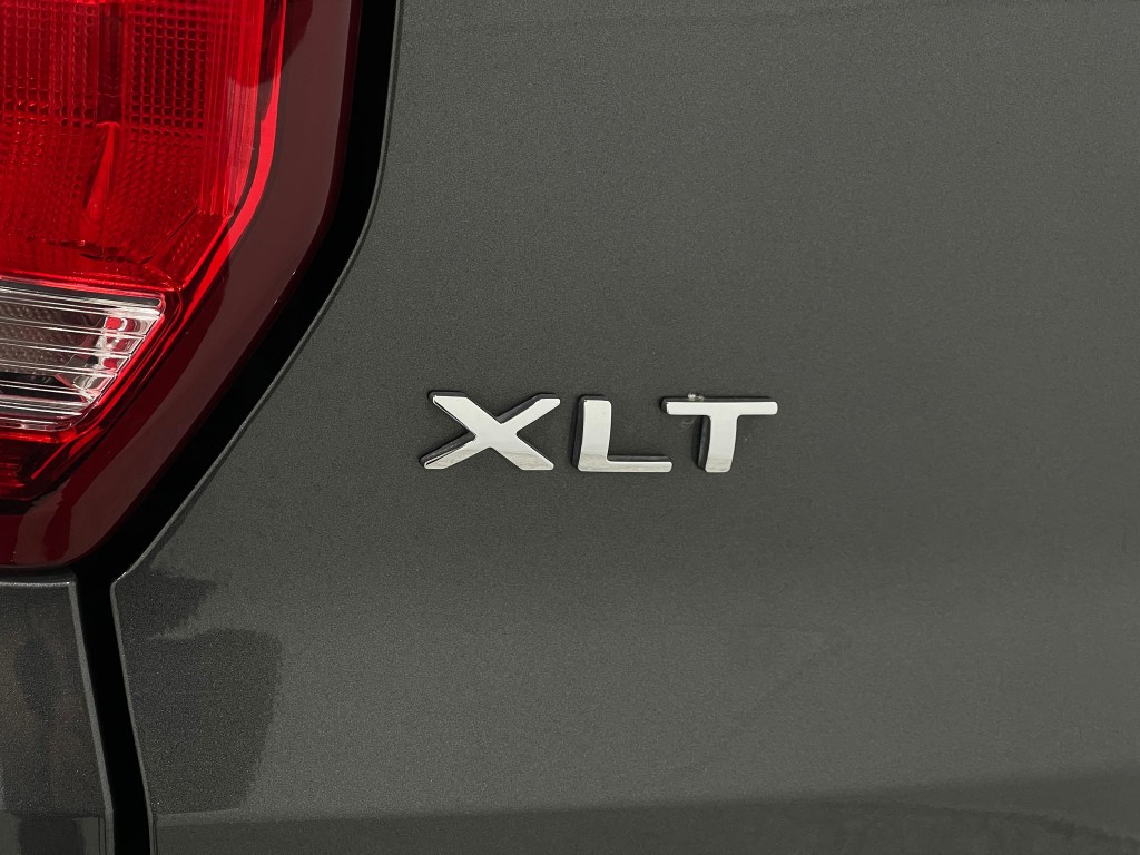 2019 Ford Explorer Image 40