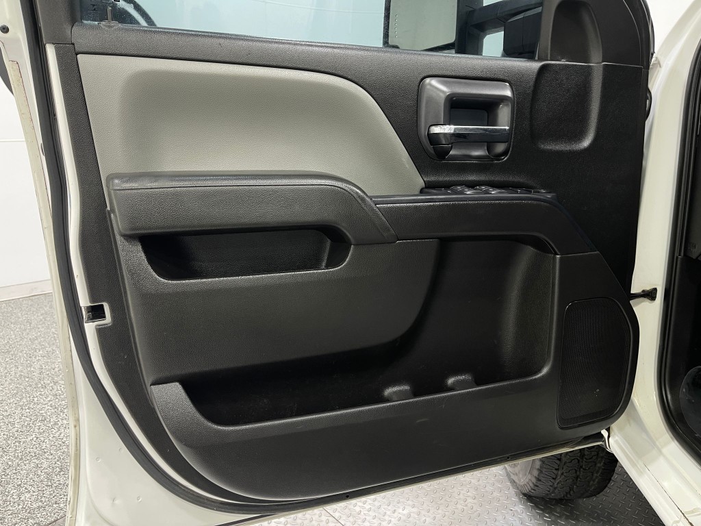2019 Chevrolet Silverado 1500 Image 13