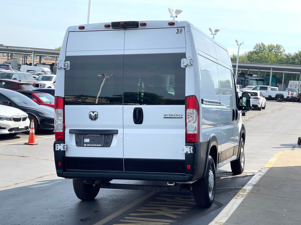 2023 RAM Promaster Image 3
