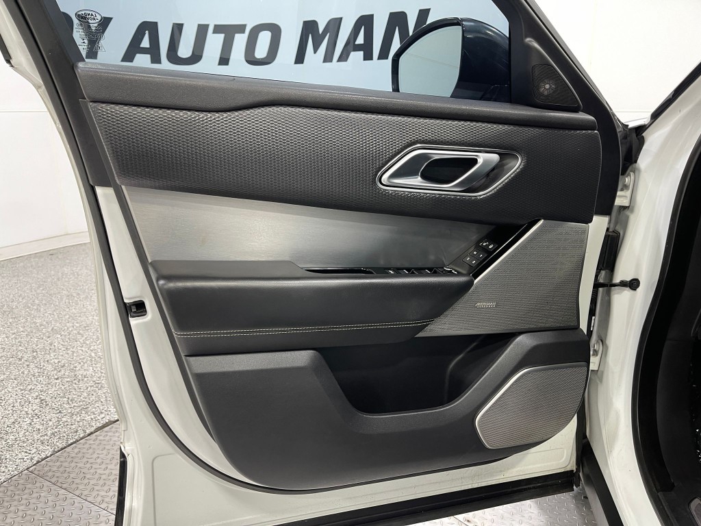 2019 Land Rover Range Rover Image 15