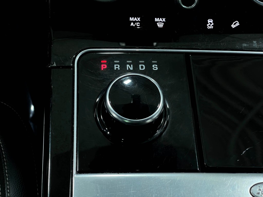 2019 Land Rover Range Rover Image 29