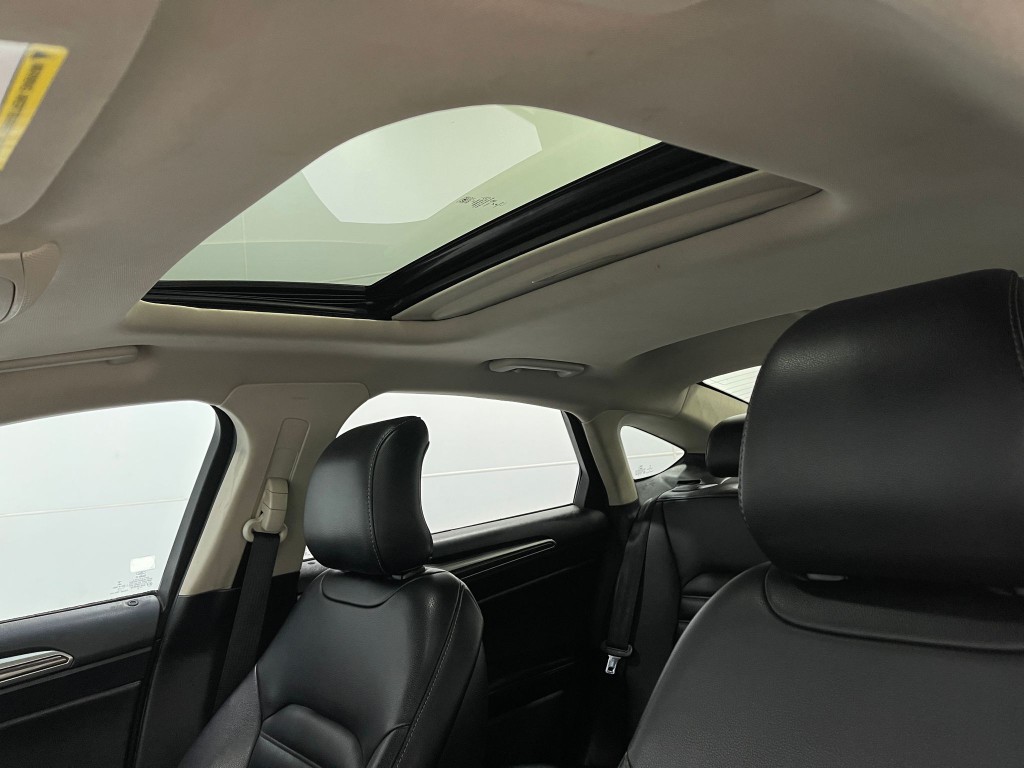 2019 Ford Fusion Image 11