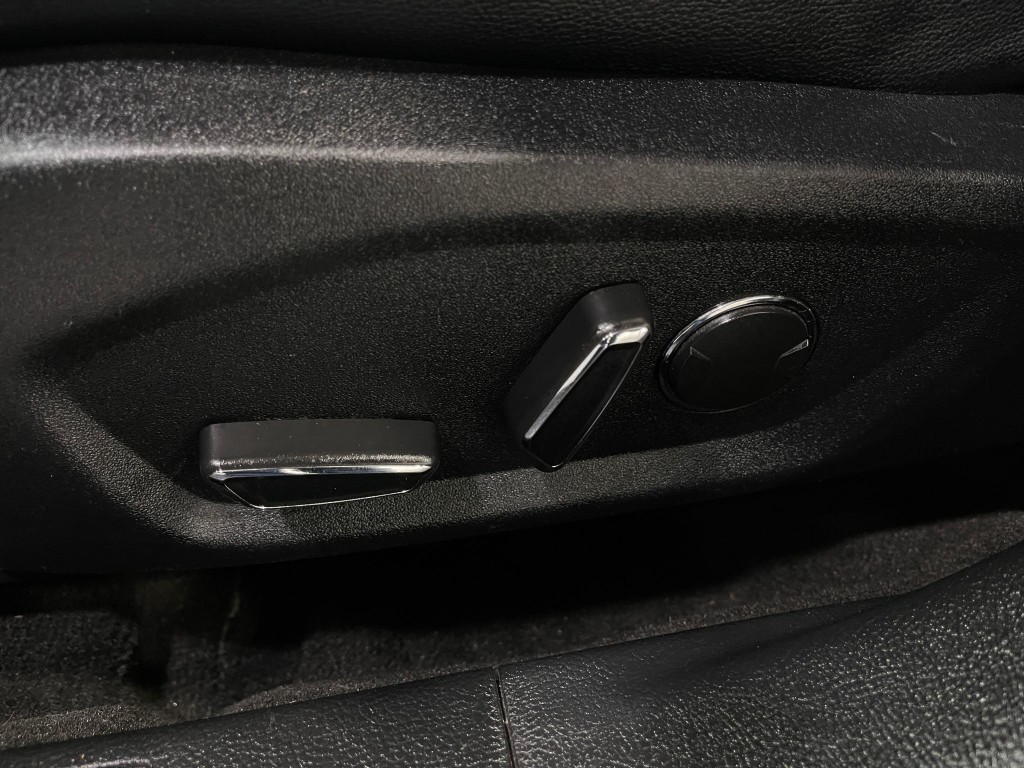 2019 Ford Fusion Image 16