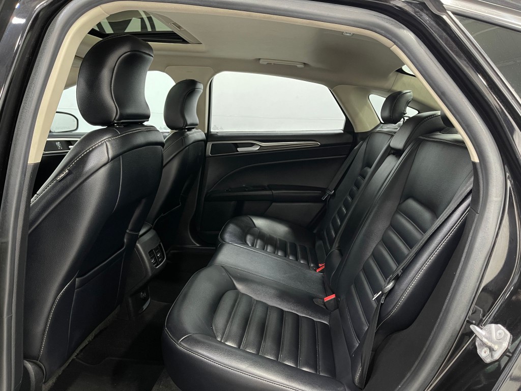 2019 Ford Fusion Image 28
