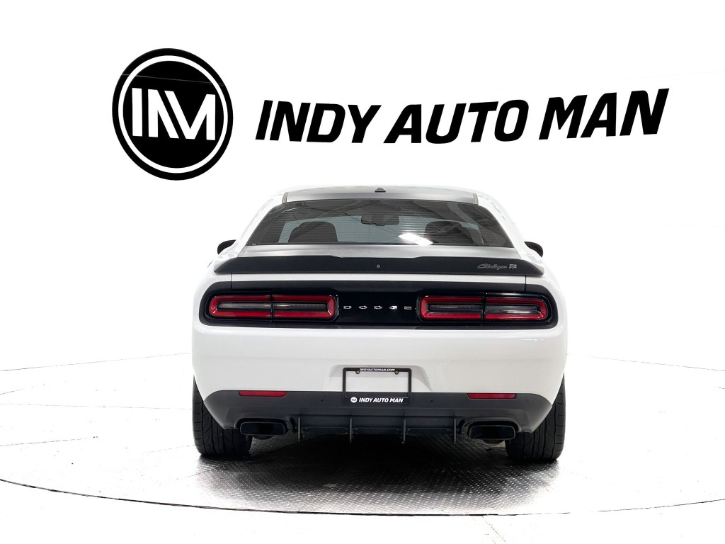 2019 Dodge Challenger Image 5