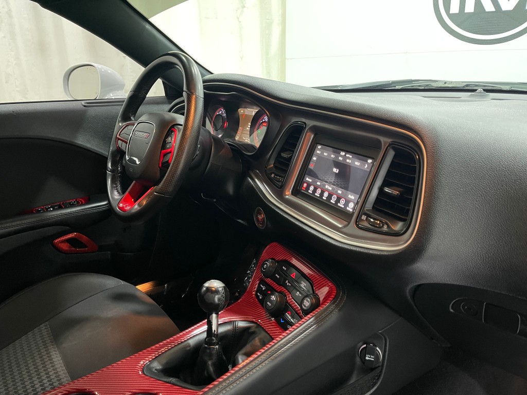 2019 Dodge Challenger Image 16