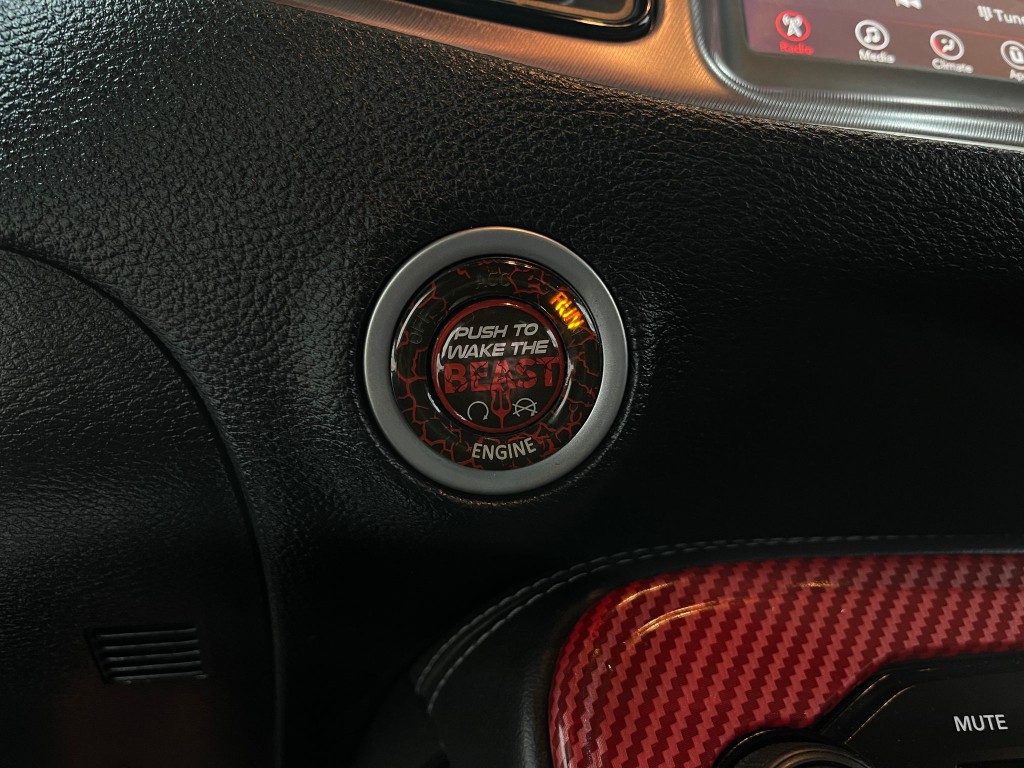 2019 Dodge Challenger Image 17