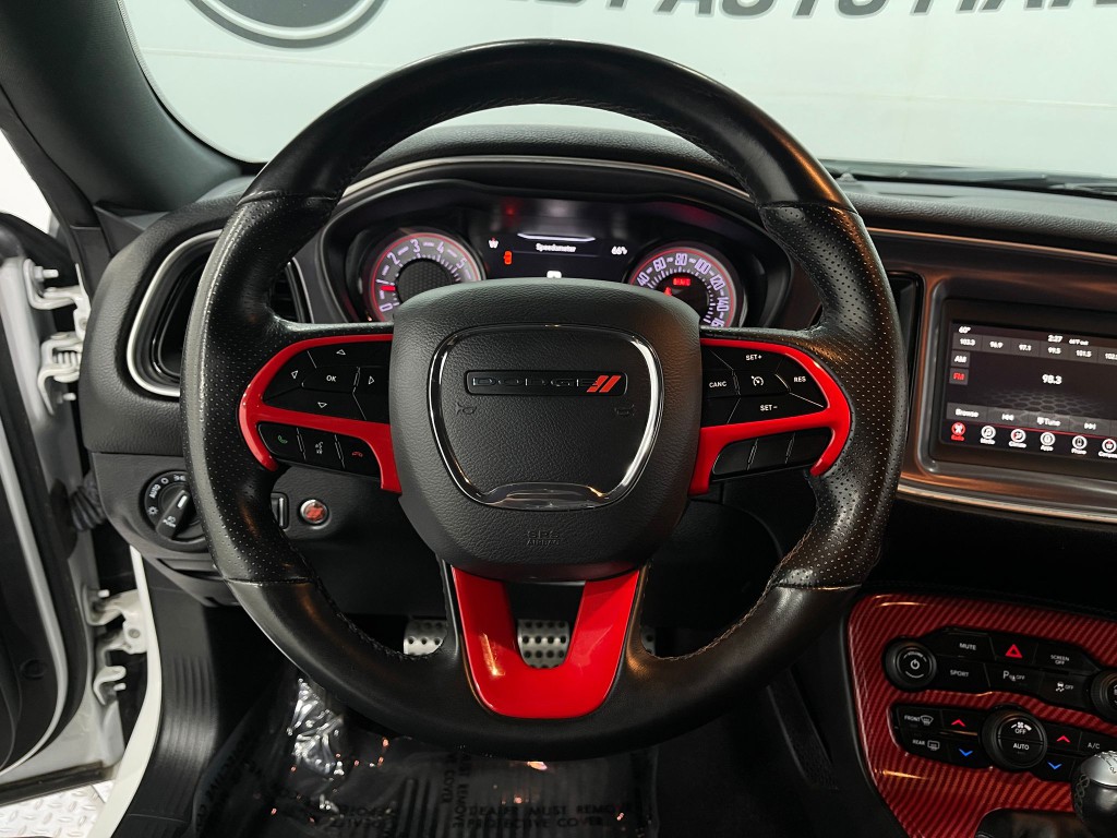 2019 Dodge Challenger Image 18