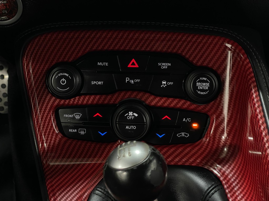 2019 Dodge Challenger Image 21