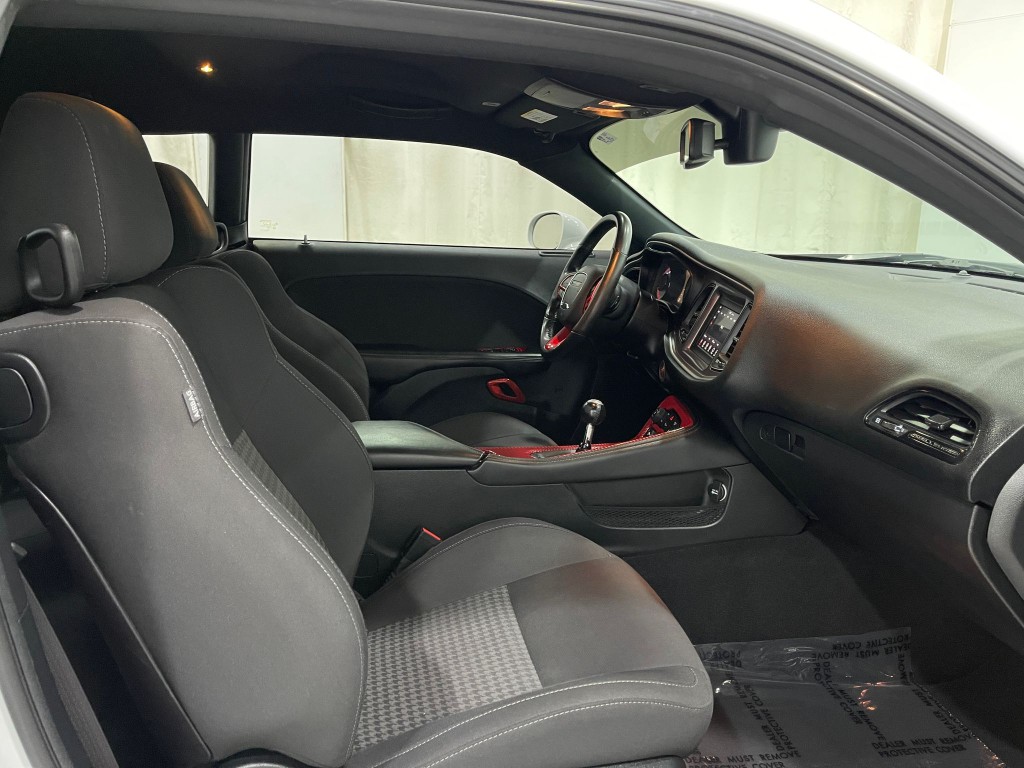 2019 Dodge Challenger Image 28