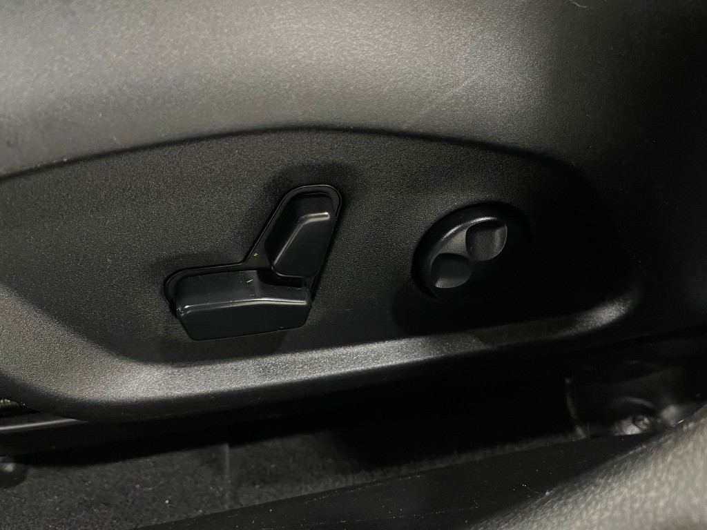 2019 Jeep Compass Image 16