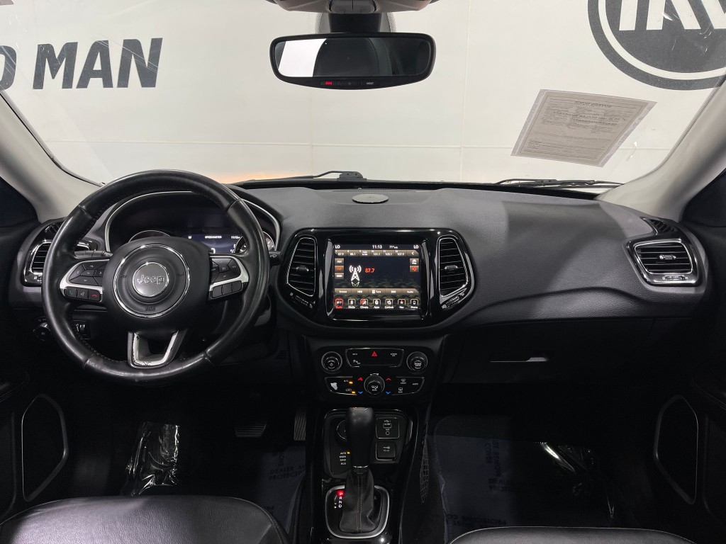 2019 Jeep Compass Image 18