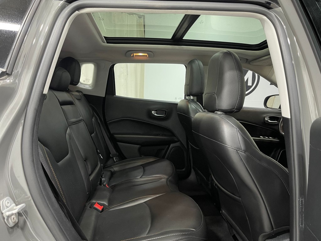 2019 Jeep Compass Image 30