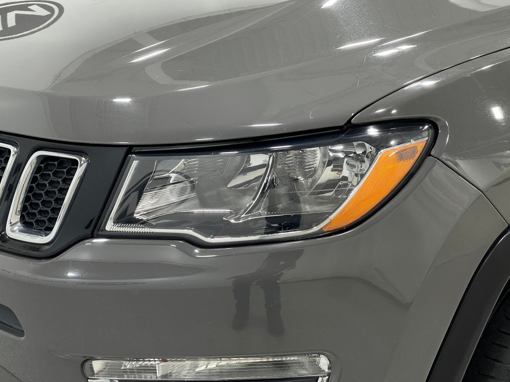 2019 Jeep Compass Image 32